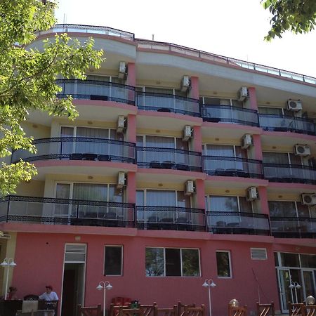 Family Hotel Diana ツァレヴォ エクステリア 写真