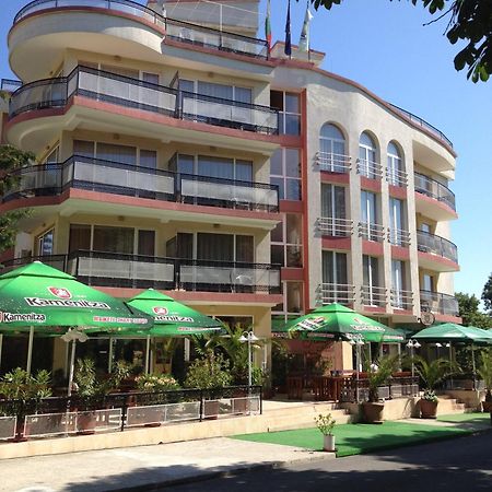 Family Hotel Diana ツァレヴォ エクステリア 写真